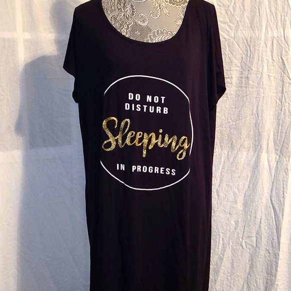 Scarlett Other - 🌸🌼Host Pick🌼🌸 Loose fit plus size sleep shirt.